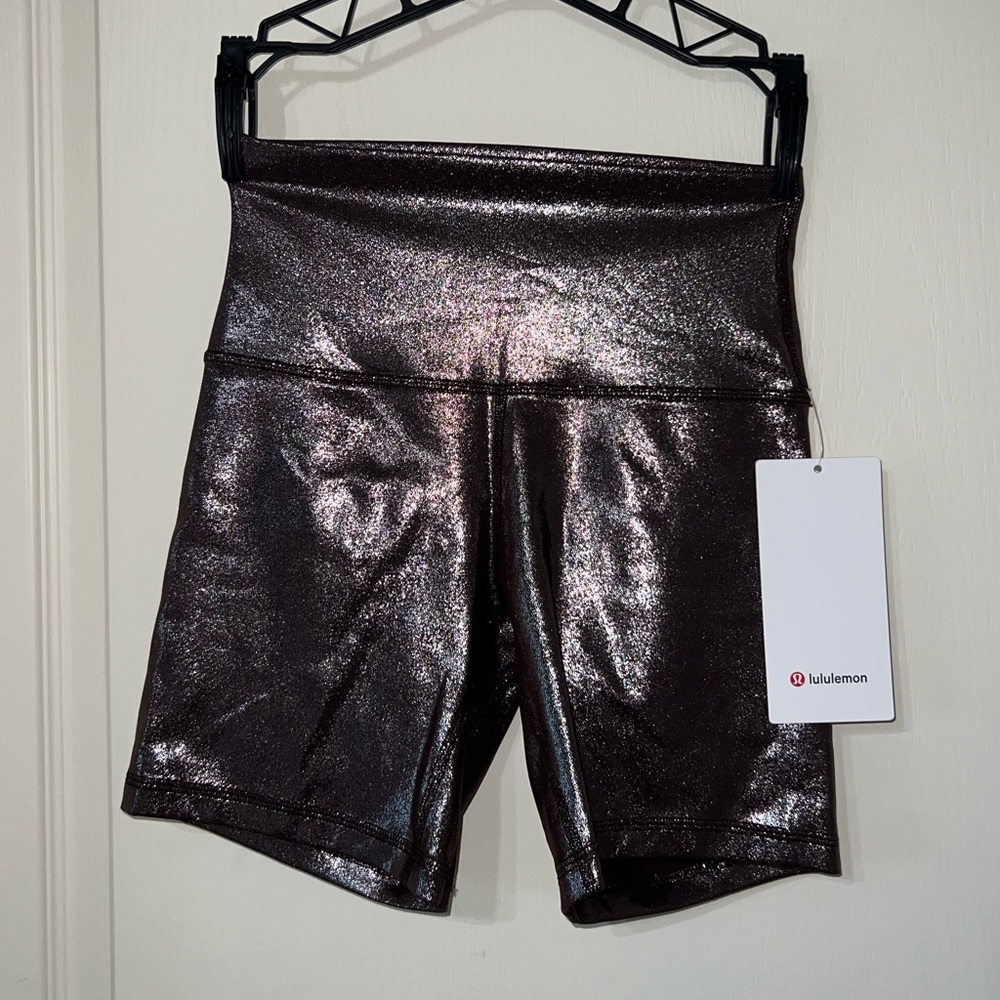 NWT Lululemon Align Short 6 inches - Shine